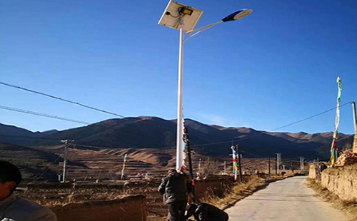 治多智慧路灯安装必备设计要素：打造高效智能的城市照明系统