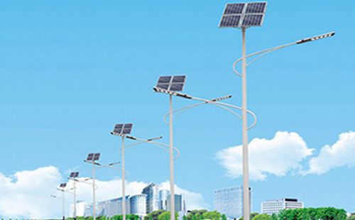 北方冬季治多太阳能路灯的保养要点